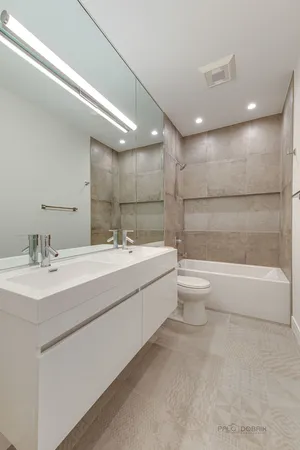 $6,500 | 1304 North Lawndale Avenue, Chicago, IL 60651