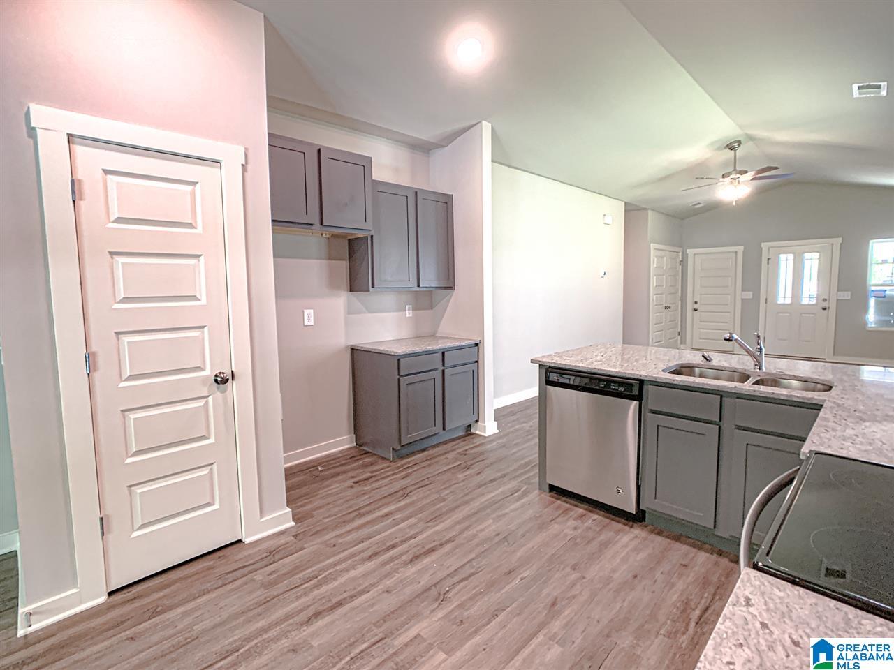 5460 Park Side Road Birmingham, AL 35244 - Photo 4 of 27