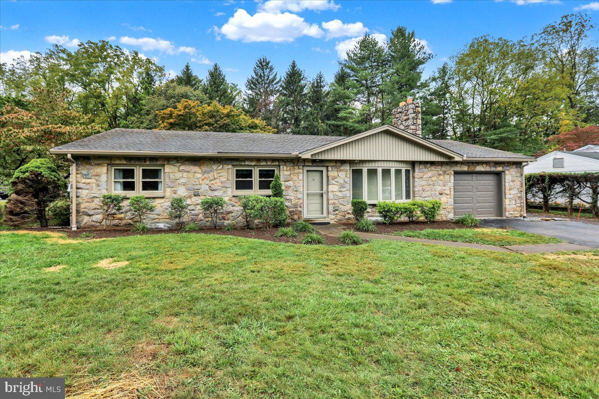 3028 Leiszs Bridge Road Reading, PA 19605 - Photo 3 of 31 Gallery Image 3
