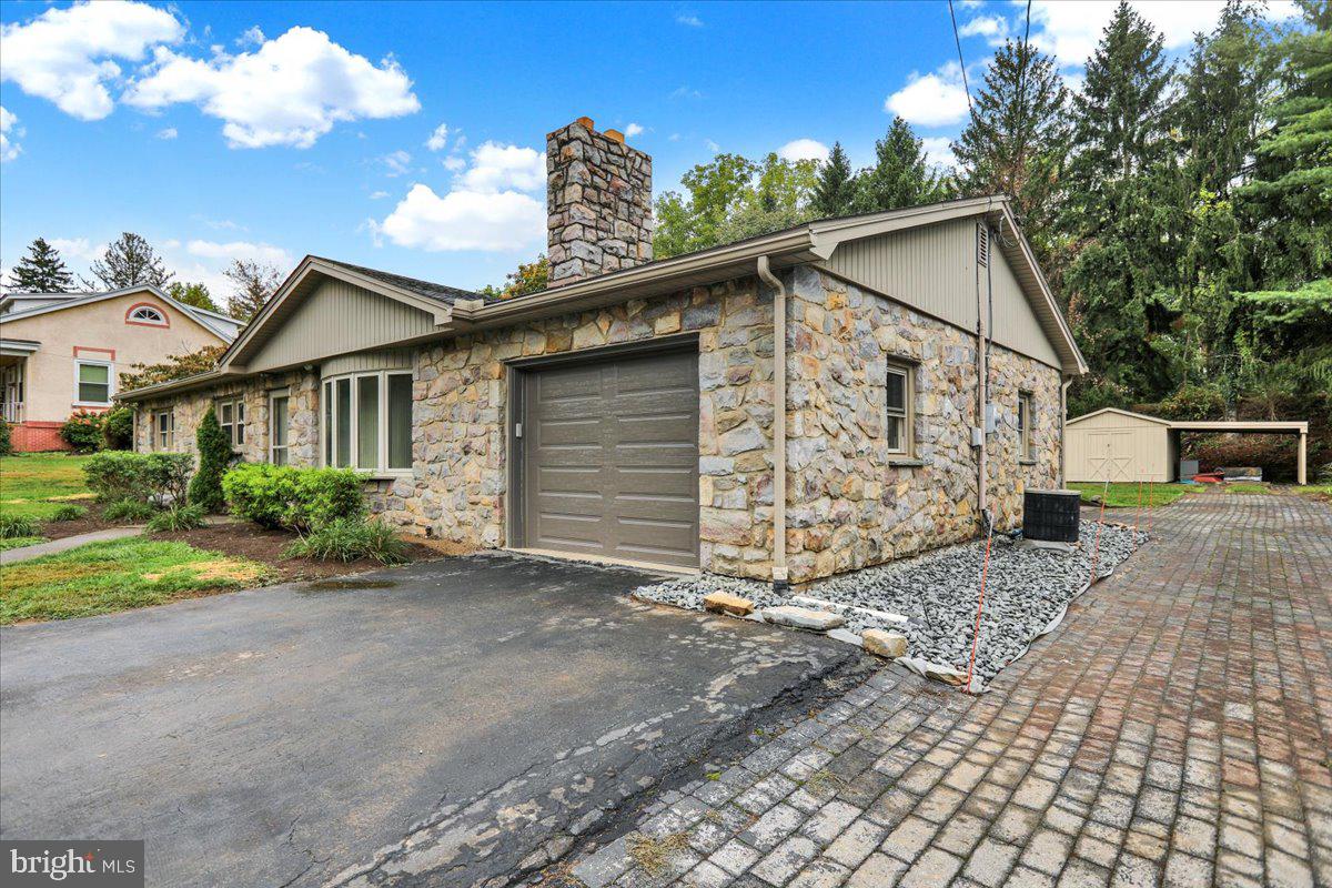 3028 Leiszs Bridge Road Reading, PA 19605 - Photo 4 of 31 Gallery Image 4