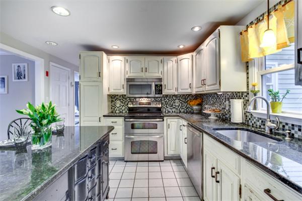 2 Brookfield Road Tewksbury, MA 01876 - Photo 11 of 30 Gallery Image 11