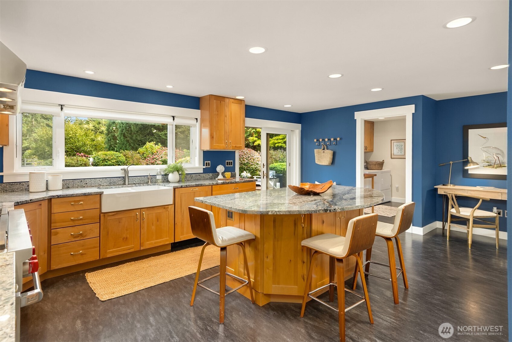 8018 Hansen Road Northeast Bainbridge Island, WA 98110 - Photo 8 of 40 Gallery Image 8