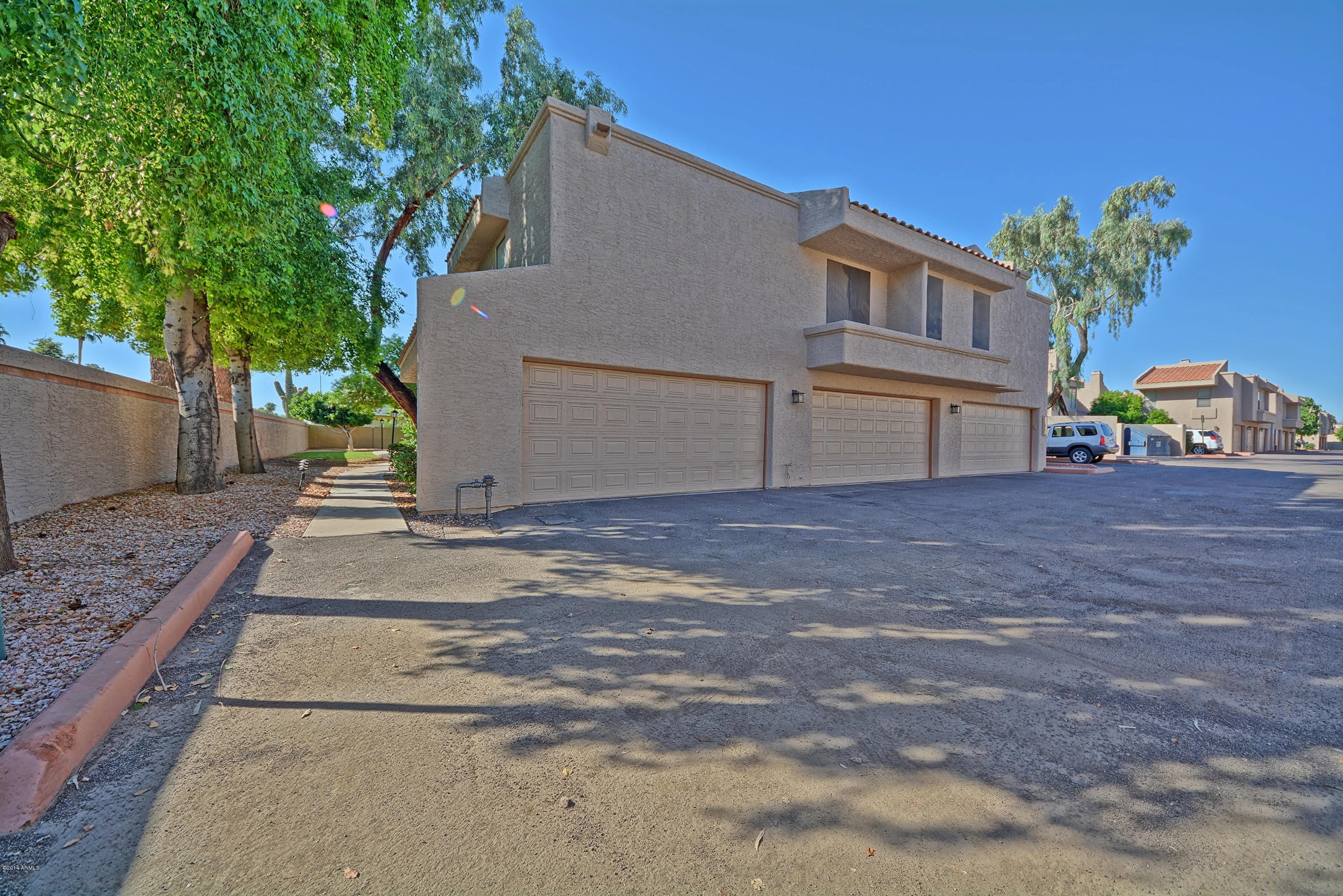 2834 South Ext Road, Unit 1077 Mesa, AZ 85210 - Photo 5 of 33 Garage
