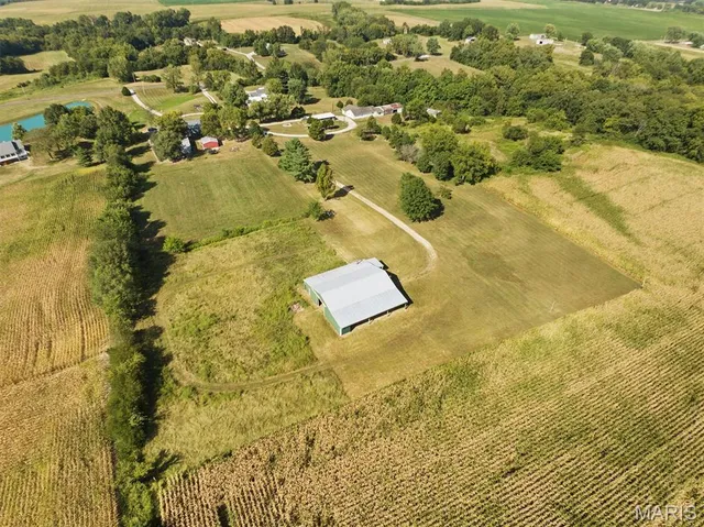 $259,900 | 1822 Trapper Avenue, Mulberry Grove, IL 62262