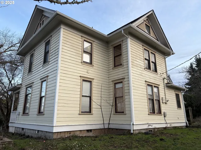 a view of house with stairs