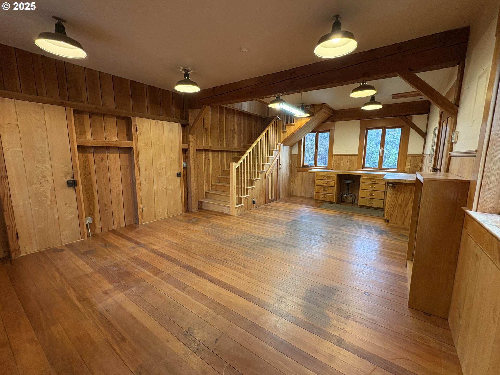 430 West Water Street Stayton, OR 97383 - Photo 28 of 42 a view of an entryway with wooden floor