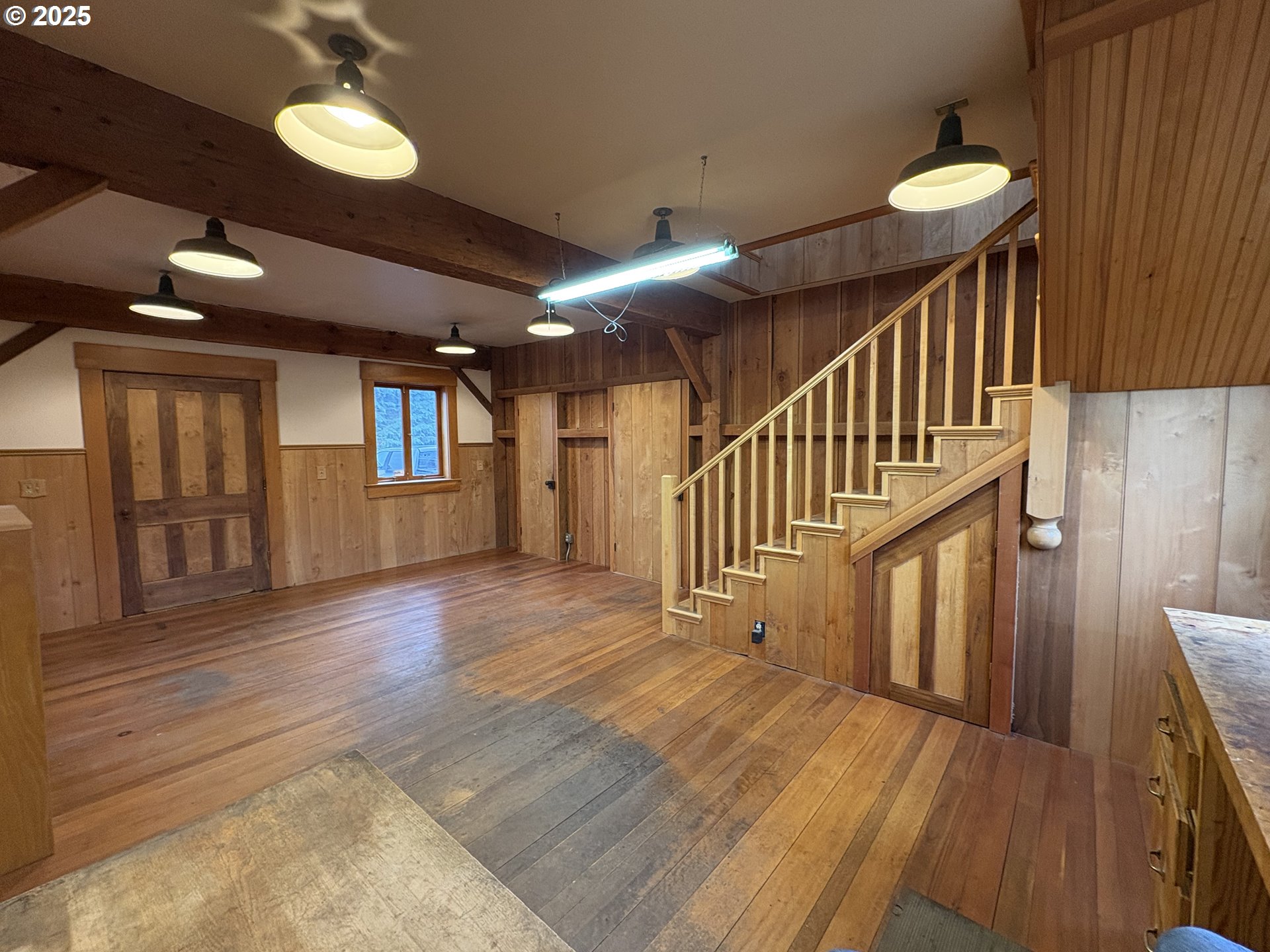 430 West Water Street Stayton, OR 97383 - Photo 30 of 42 a view of entryway with wooden floor