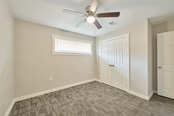 $1,350 | 309 South Magnolia Street, Tomball, TX 77375