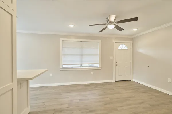 $1,350 | 309 South Magnolia Street, Tomball, TX 77375
