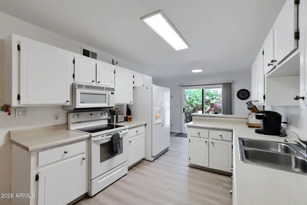 $199,900 | 455 South Delaware Drive, Unit 129, Apache Junction, AZ 85120