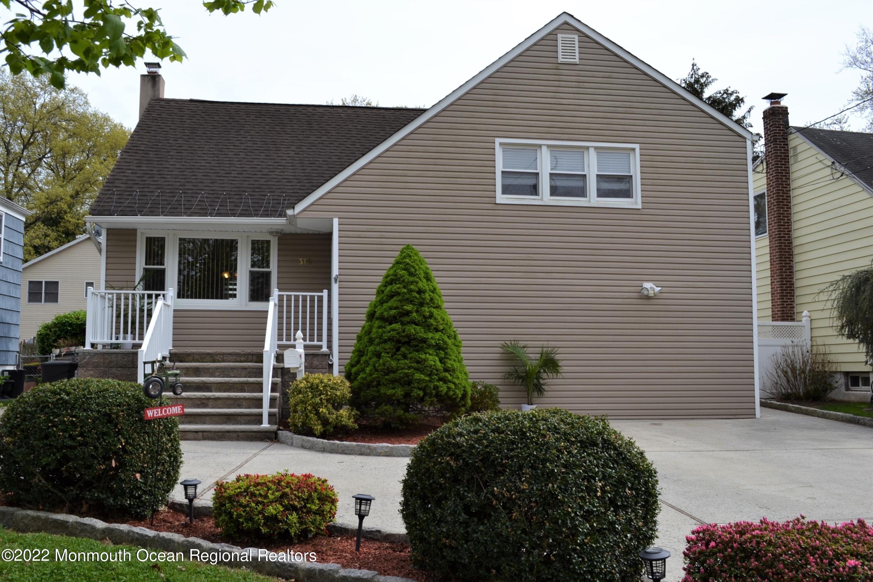 319 Boulevard Kenilworth, NJ 07033 - Photo 40 of 40 front double wide concrete driveway