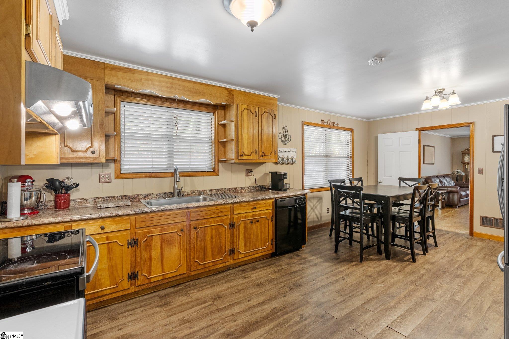 4000 State Park Road Taylors, SC 29687 - Photo 11 of 34