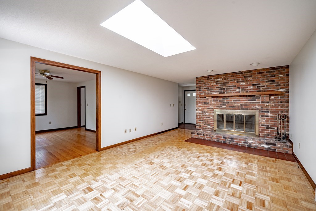 76 Fair Oak Road Springfield, MA 01128 - Photo 14 of 30