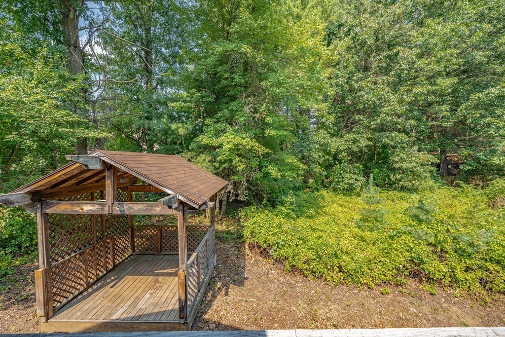 76 Fair Oak Road Springfield, MA 01128 - Photo 28 of 30