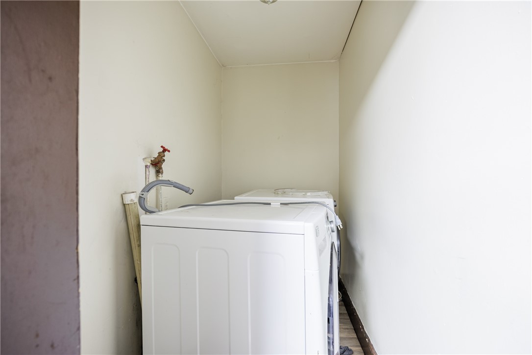 39 Austin Street, Unit 39 Rochester, NY 14606 - Photo 25 of 29 39 down- laundry