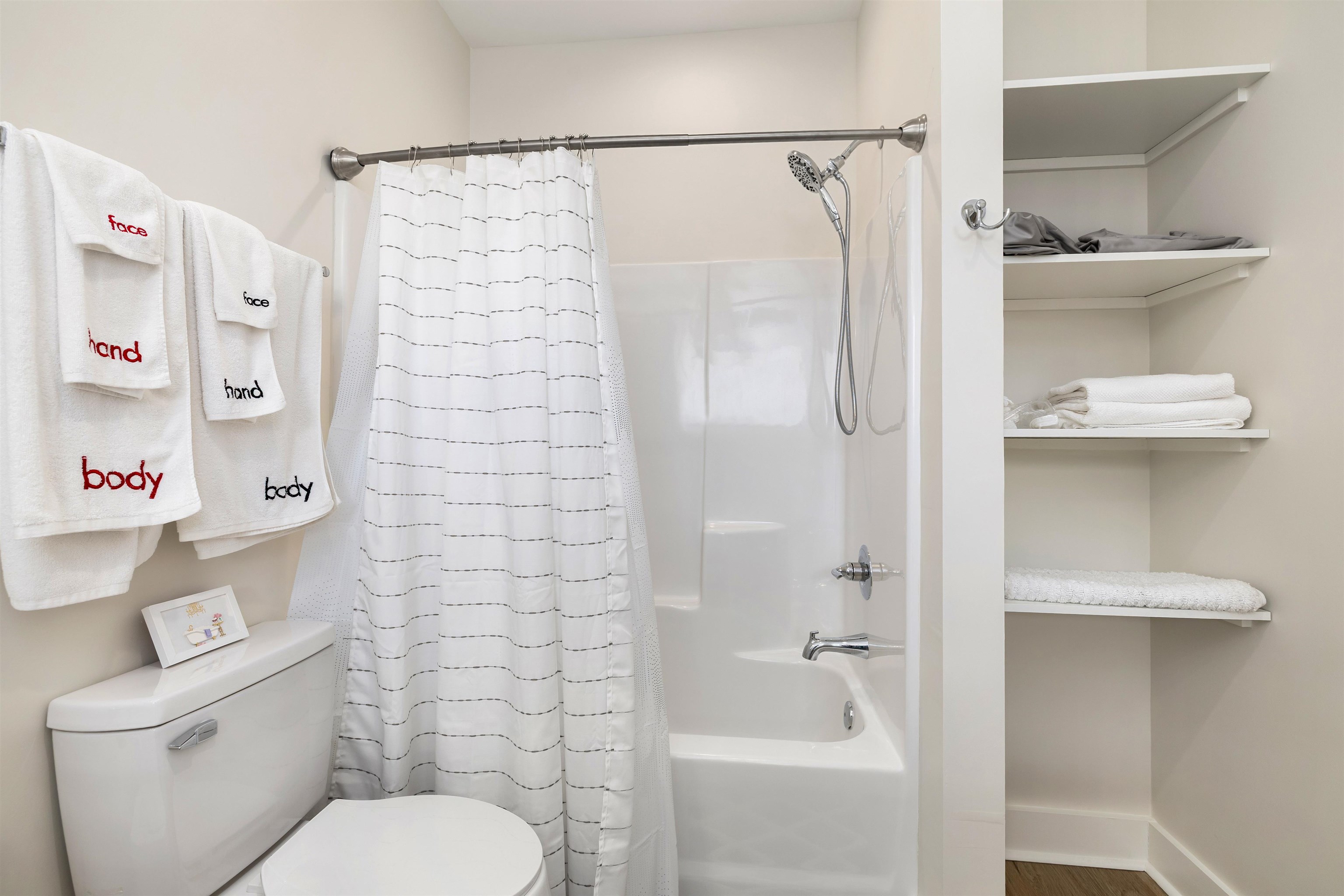 2475 Clubhouse Road Summerton, SC 29148 - Photo 17 of 39