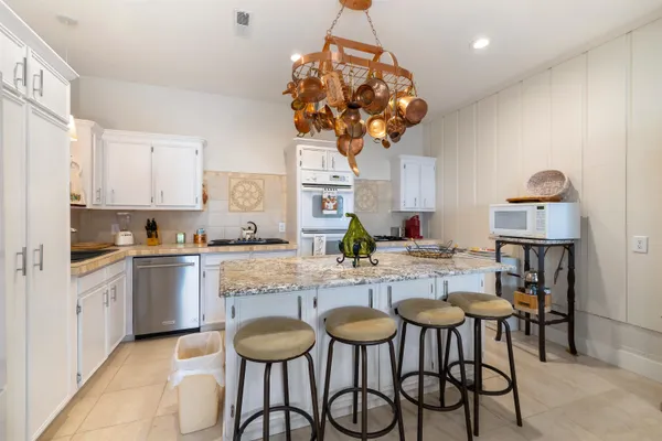 $850,000 | 2475 Clubhouse Road, Summerton, SC 29148