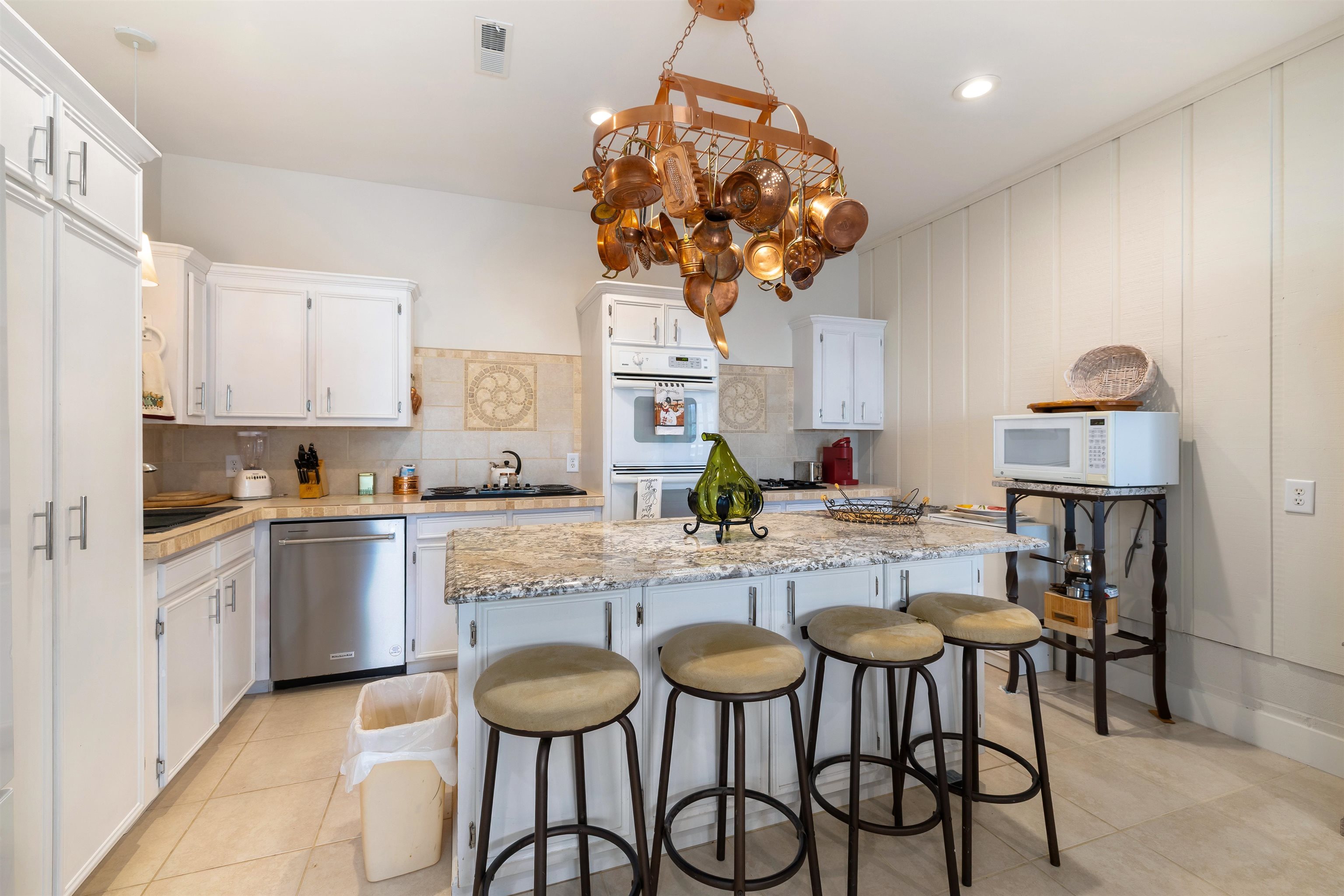 2475 Clubhouse Road Summerton, SC 29148 - Photo 8 of 39