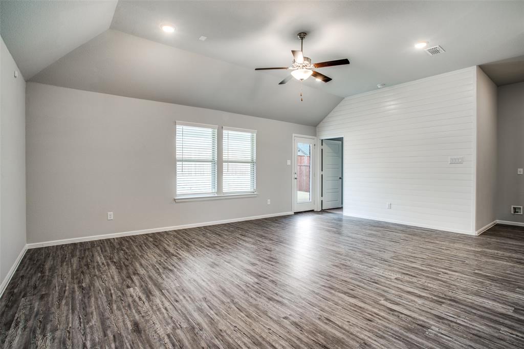 5825 Rostherne Drive Aubrey, TX 76227 - Photo 7 of 8