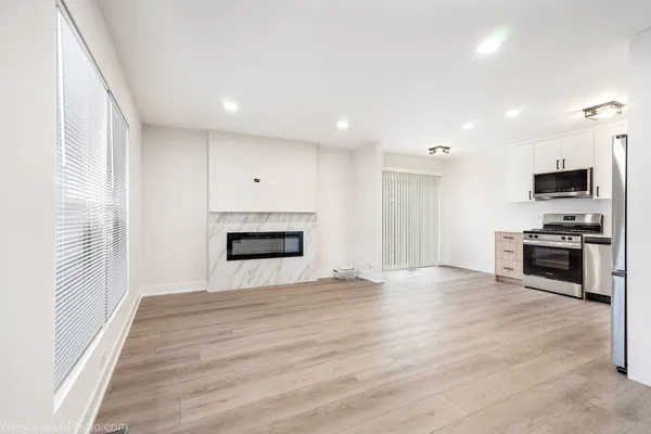 $199,900 | 1101 Williamsburg Road, Country Club Hills, IL 60478