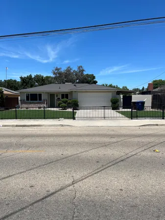 $480,000 | 641 Kern Street, Kingsburg, CA 93631