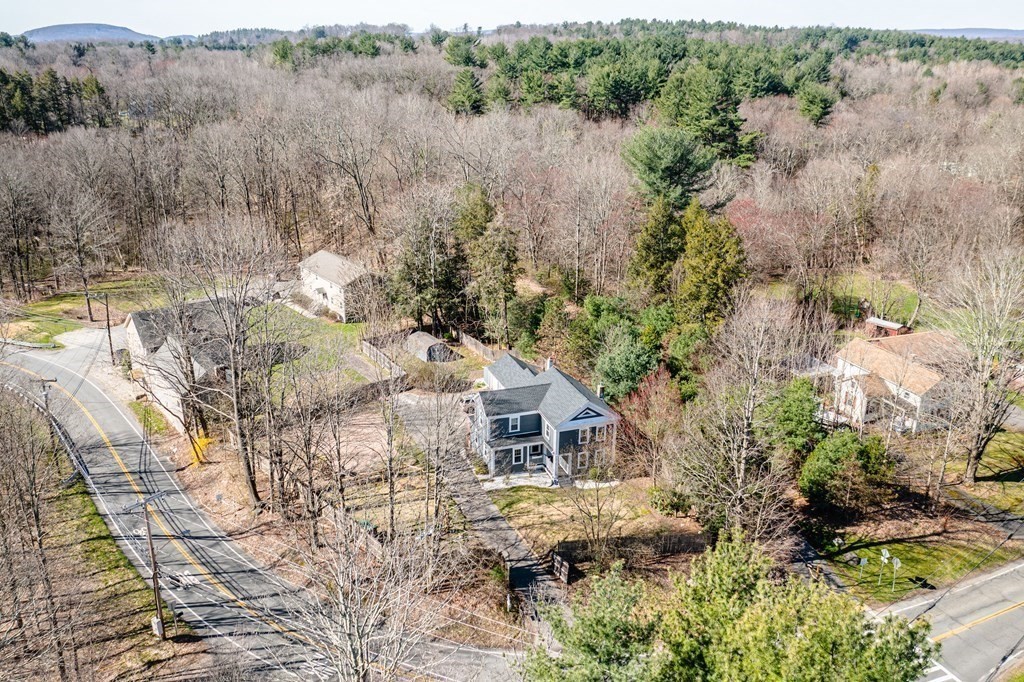 3 South Longyard Road Southwick, MA 01077 - Photo 4 of 32 Gallery Image 4