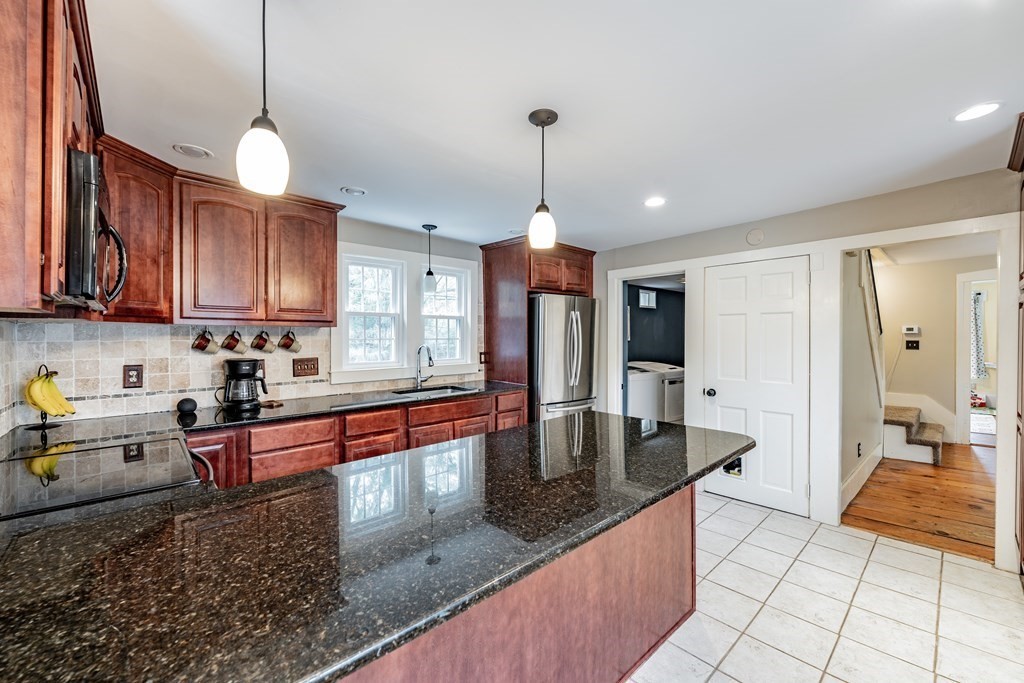 3 South Longyard Road Southwick, MA 01077 - Photo 5 of 32 Gallery Image 5