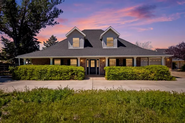 $870,000 | 885 North Horsemans Park Drive, Dammeron Valley, UT 84783