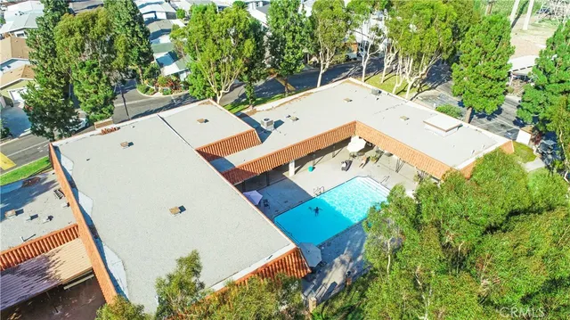 $669,950 | 3595 Santa Fe Avenue, Unit 302, Long Beach, CA 90810