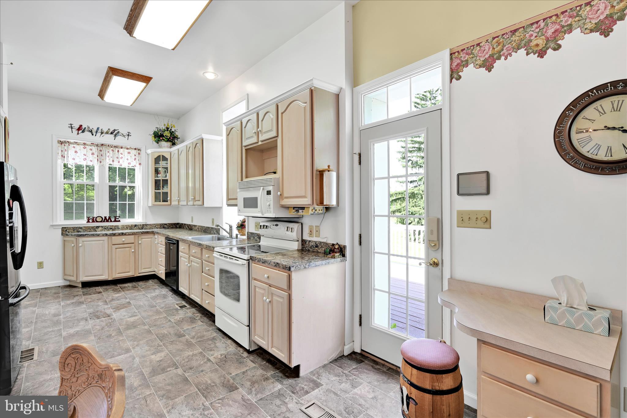 415 Snyder School Road Bernville, PA 19506 - Photo 11 of 38 Kitchen