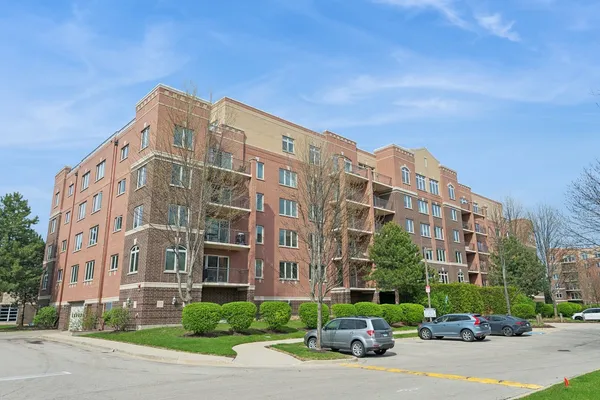 $365,000 | 5155 Madison Street, Unit 509, Skokie, IL 60077