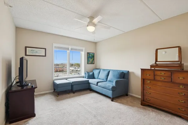$365,000 | 5155 Madison Street, Unit 509, Skokie, IL 60077