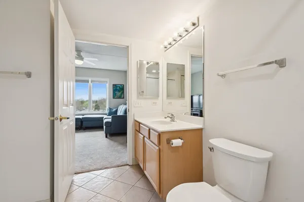 $365,000 | 5155 Madison Street, Unit 509, Skokie, IL 60077