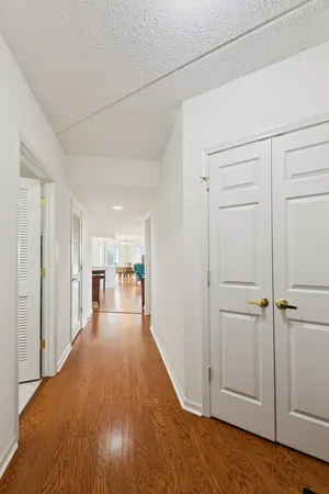 $365,000 | 5155 Madison Street, Unit 509, Skokie, IL 60077