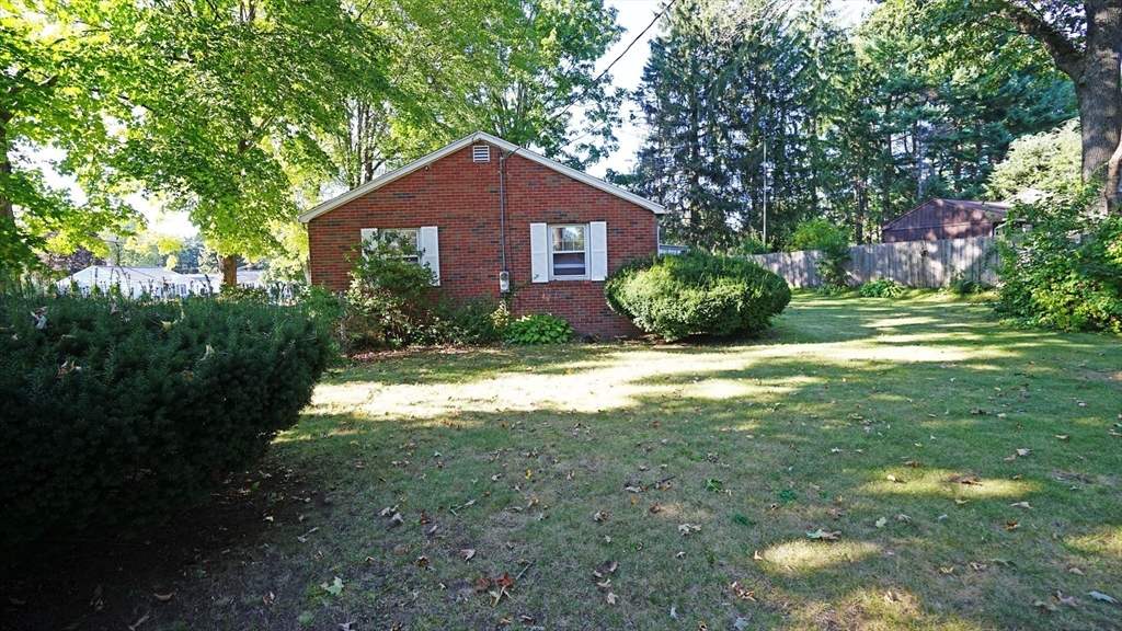 16 Brigham Road South Hadley, MA 01075 - Photo 23 of 26 Gallery Image 23