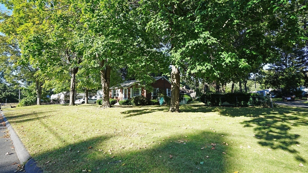 16 Brigham Road South Hadley, MA 01075 - Photo 25 of 26 Gallery Image 25