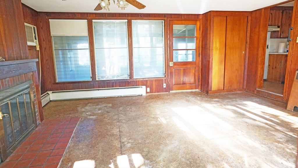 16 Brigham Road South Hadley, MA 01075 - Photo 7 of 26 Gallery Image 7