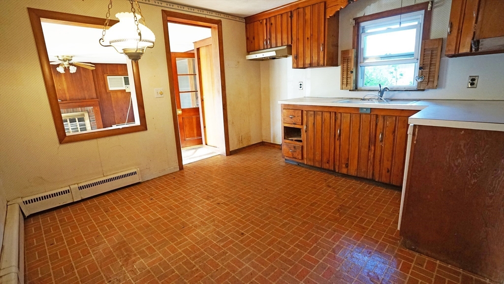 16 Brigham Road South Hadley, MA 01075 - Photo 9 of 26 Gallery Image 9