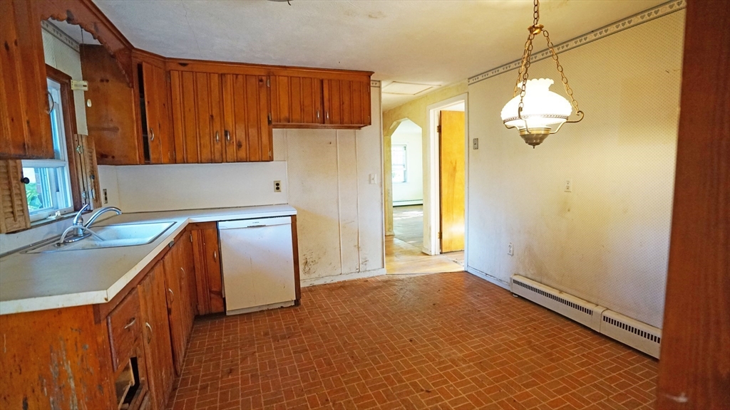 16 Brigham Road South Hadley, MA 01075 - Photo 10 of 26 Gallery Image 10