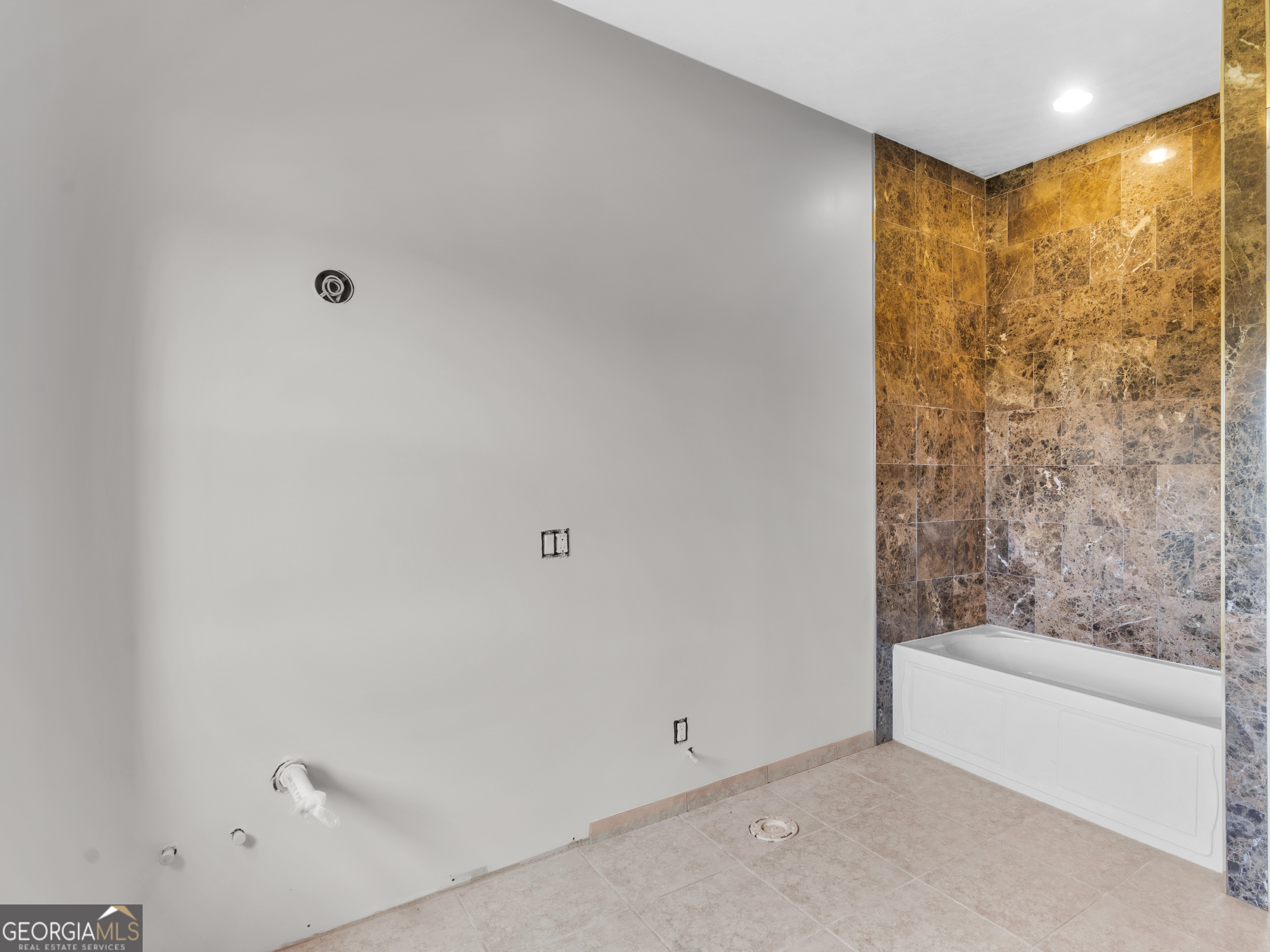 2051 Gough Road Louisville, GA 30434 - Photo 55 of 95 a bathroom with a bathtub and shower