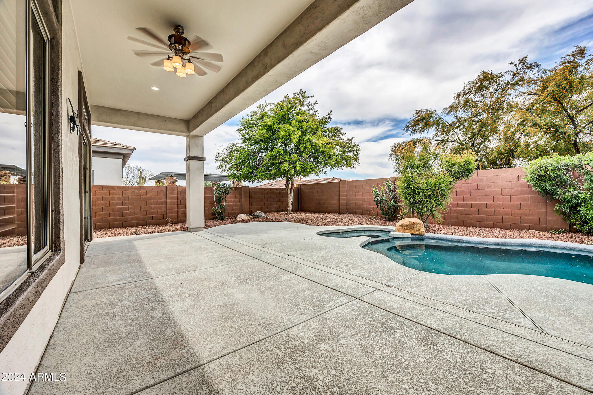 42053 North Moss Springs Road Anthem, AZ 85086 - Photo 69 of 72 42053 N Moss Springs Rd-68