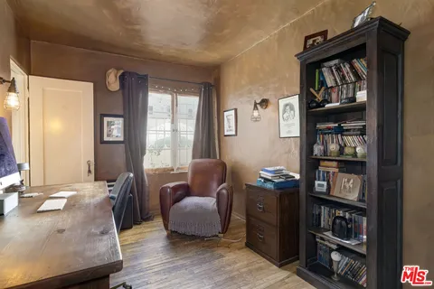 $2,300,000 | 457 North Orange Drive, Los Angeles, CA 90036