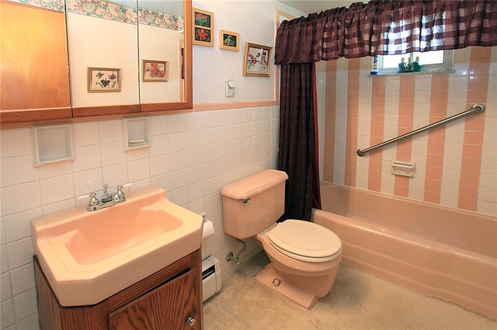124 W Road Pittsburgh, PA 15209 - Photo 14 of 20 Gallery Image 14