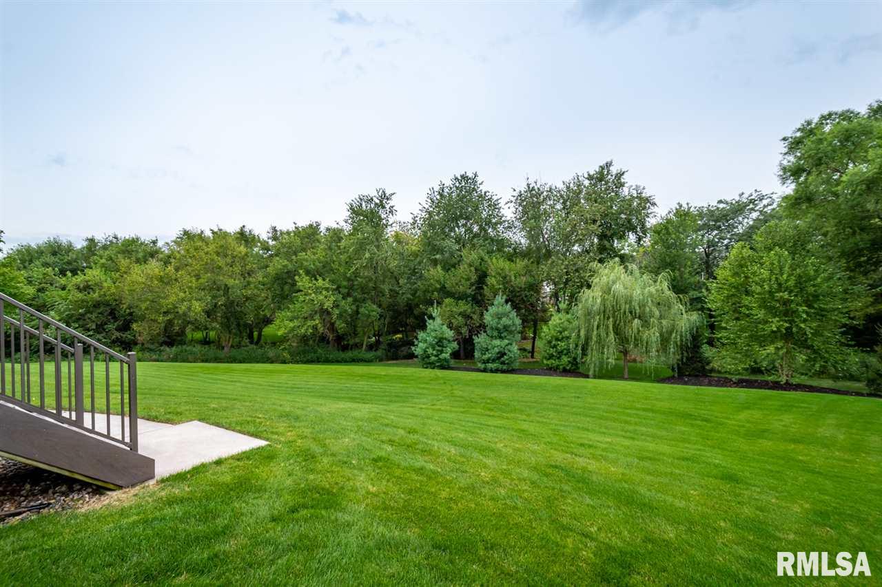 6412 Cardinal Road Bettendorf, IA 52722 - Photo 34 of 36 Gallery Image 34