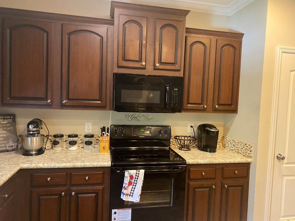 2216 Willis Foreman Road Hephzibah, GA 30815 - Photo 9 of 17 Gallery Image 9