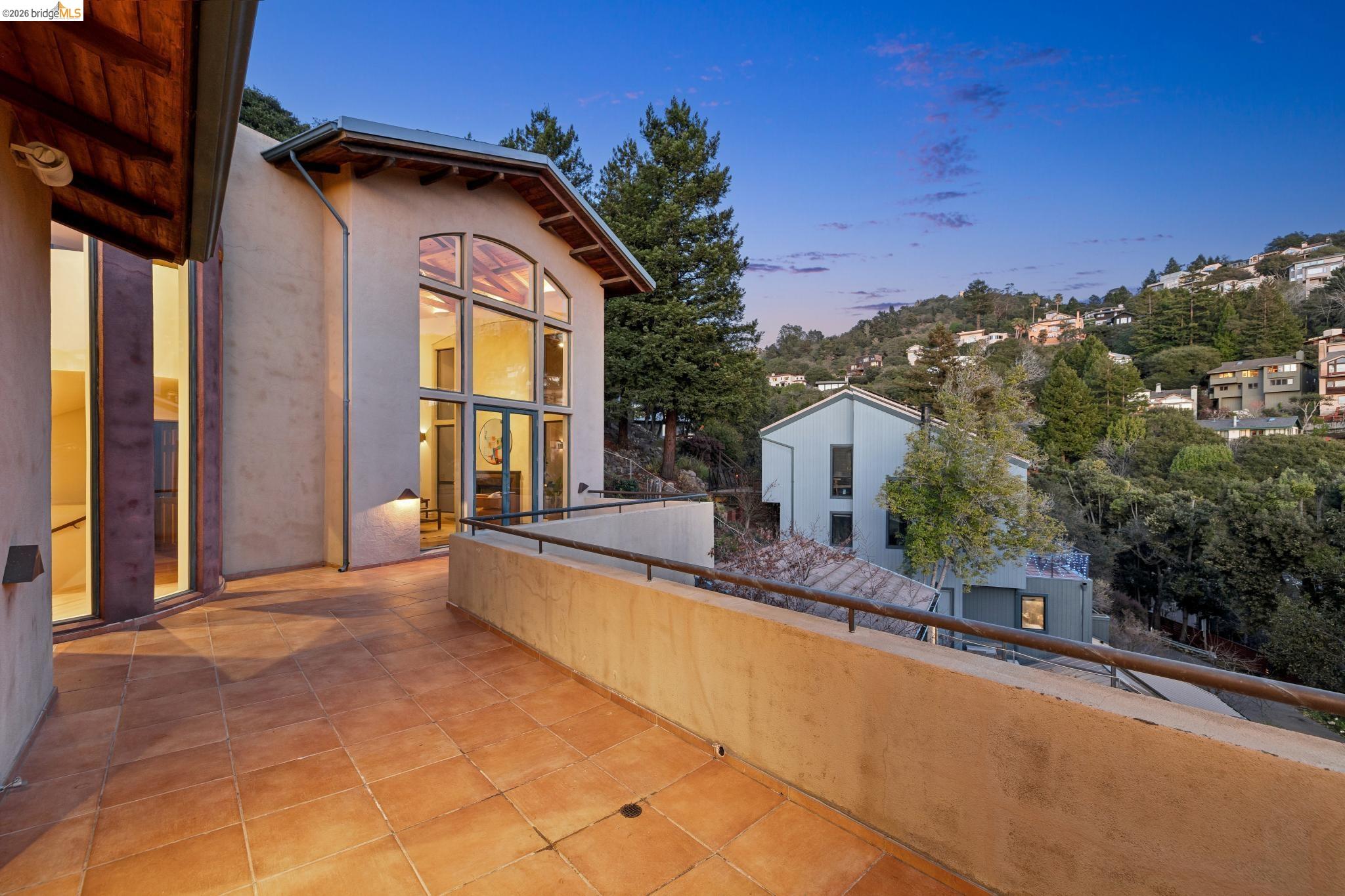 150 Vicente Road Berkeley, CA 94705 - Photo 27 of 54