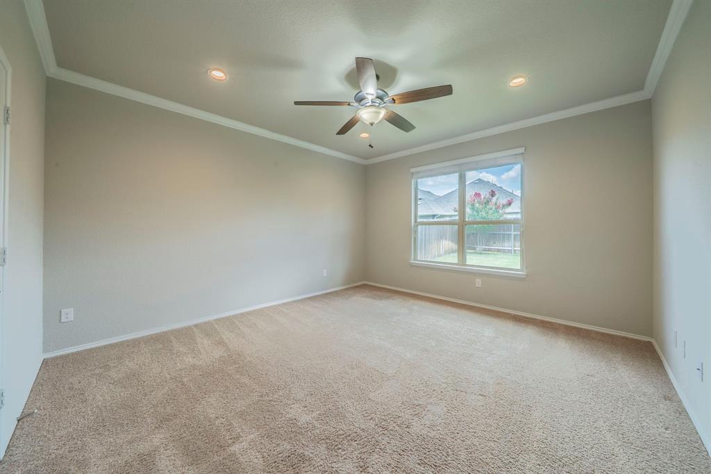 1621 Ranch Trail Road Aubrey, TX 76227 - Photo 16 of 38 Primary bedroom