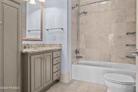 $639,500 | 302 Richland Avenue, Unit 308C, Lafayette, LA 70508