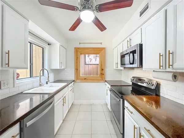 $1,800 | 233 Crown Oaks Way, Unit 233, Longwood, FL 32779