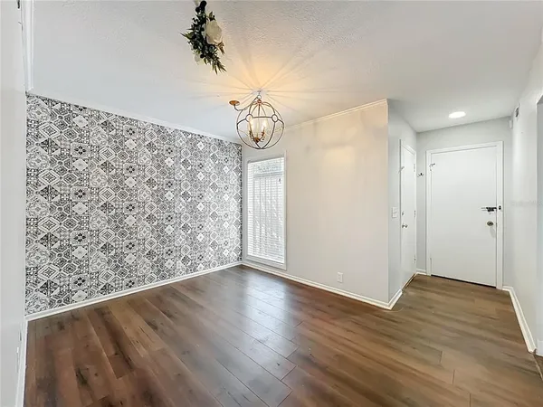 $1,800 | 233 Crown Oaks Way, Unit 233, Longwood, FL 32779